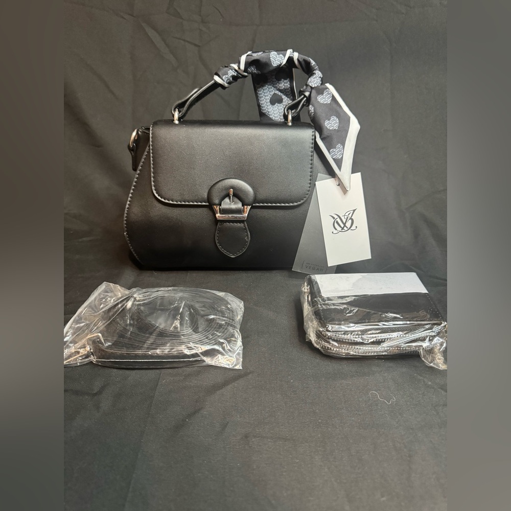 Elegant Black Handbag and wallet set - Picture 2 of 6